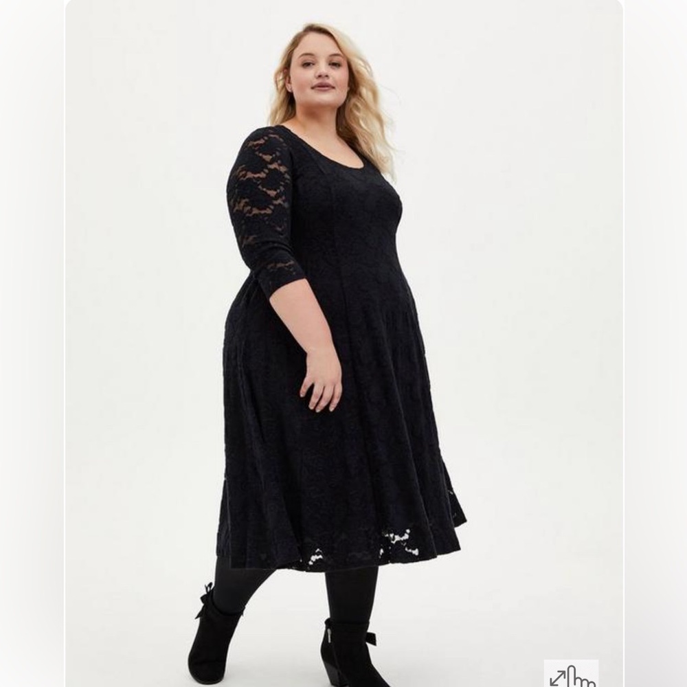 NWT Torrid black Brushed Lace Midi Fluted Dress